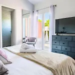 Residence Villa 5 Chambres Hauteurs De Golfe, Piscine & Jacuzzi - Villa 5 Chambres Hauteurs De Golfe, Piscine & Jacuzzi Mae-2373 Βίλα *